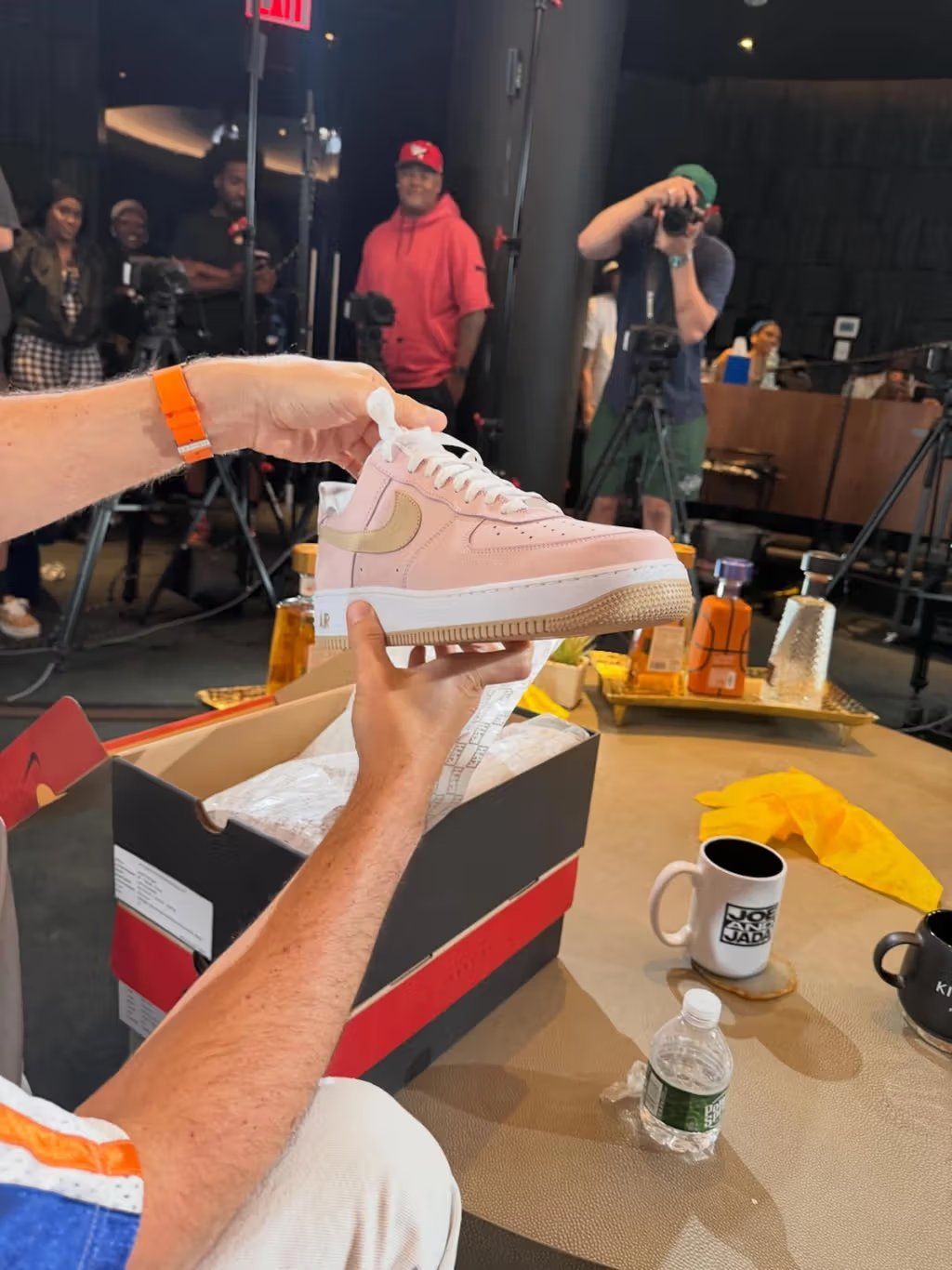 Ronnie Fieg's upcoming Nike Air Force 1 Low in Reverse Linen colorway