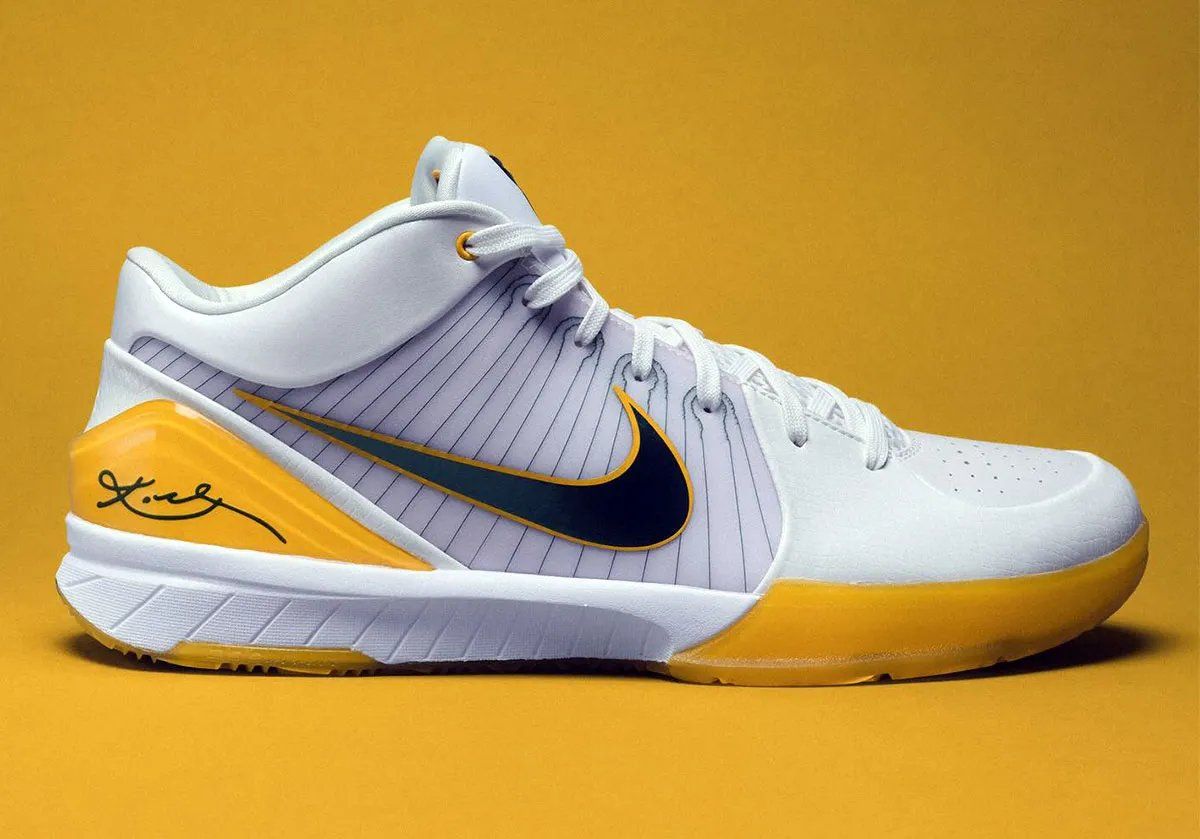 Nike Kobe PE in Jalen Brunson's 2015 state title colorway, detailed side view of the sneaker silhouette