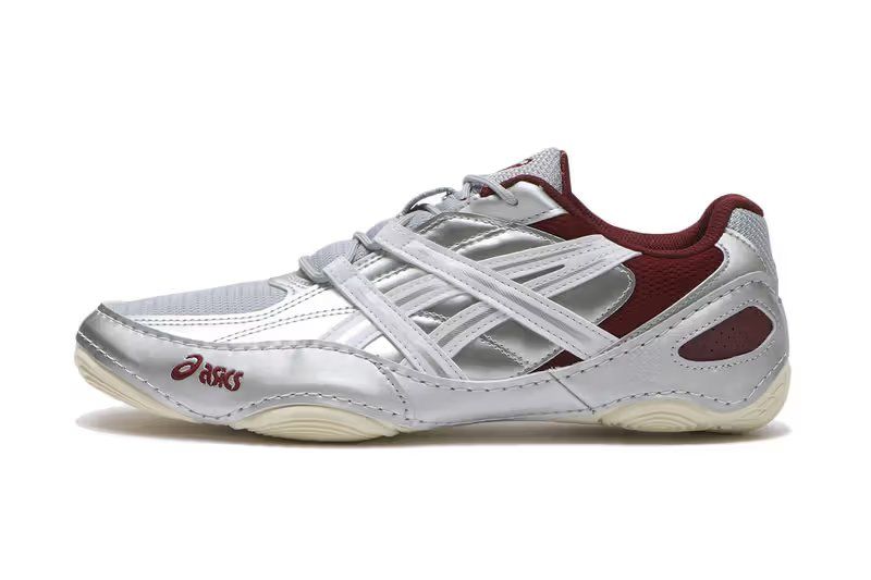 ASICS Hypersync in Piedmont Grey colorway with pure silver accents, featuring breathable mesh construction