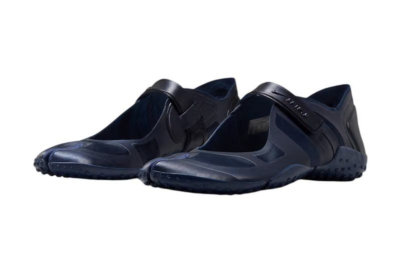 Nike x SKIMS Air Rift Satin in Obsidian, showcasing satin-finish panels on the split-toe silhouette