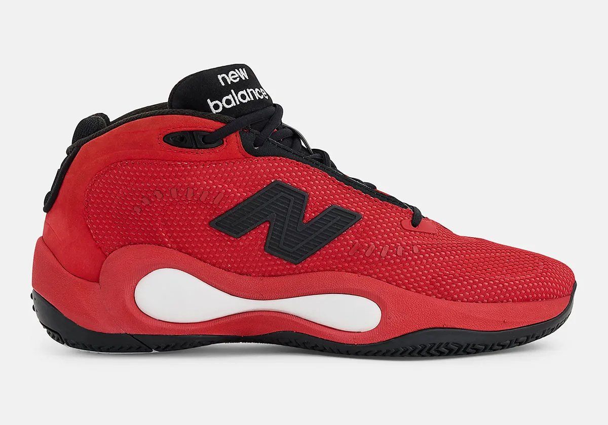 New Balance P400 in red mesh and suede with black accents and white midsole, Bulls-inspired colorway