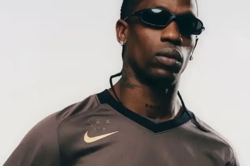 Travis Scott Cactus Jack x Nike Total 90 green Phantom 6 Low and brown jersey collaboration