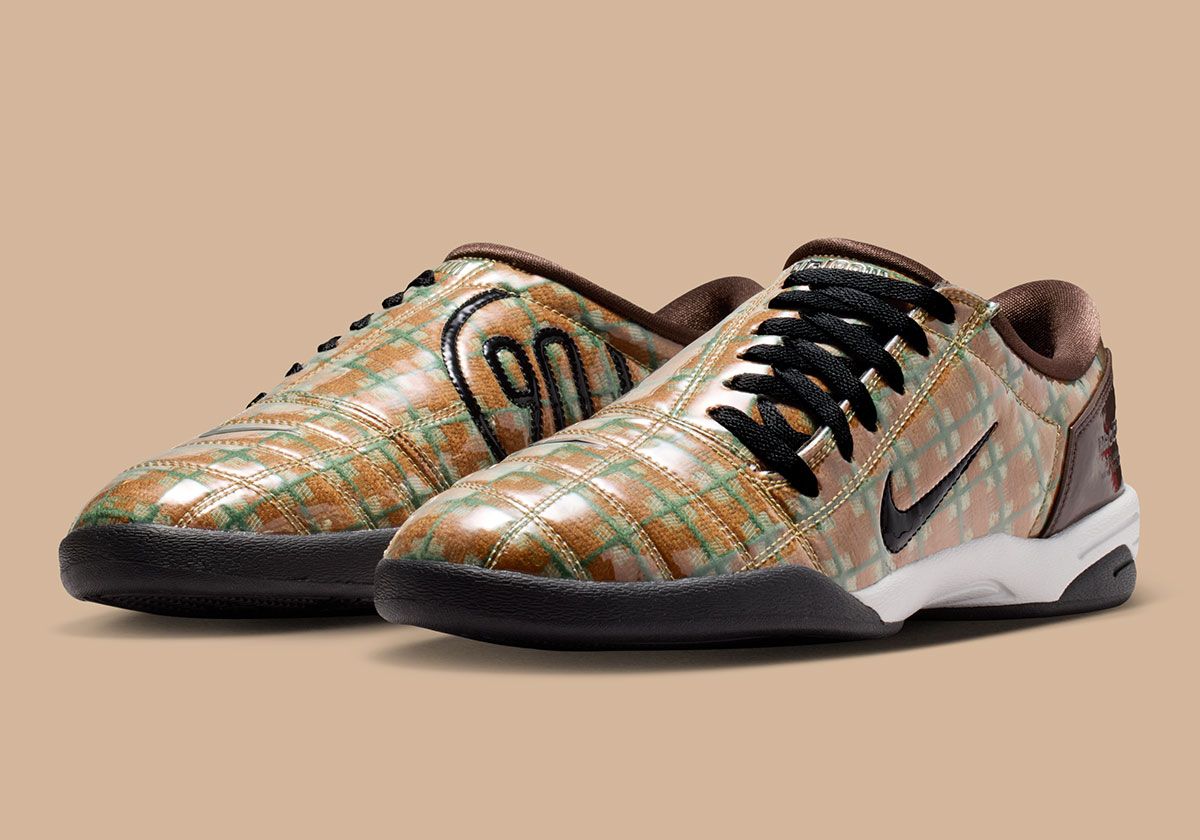 Procell x Nike Total 90 III collaboration sneaker in burnt orange and forest green boucle pattern