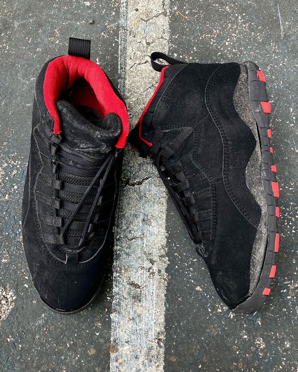 Air Jordan 10 'Dirty Bred' unreleased 1995 sample in black and red