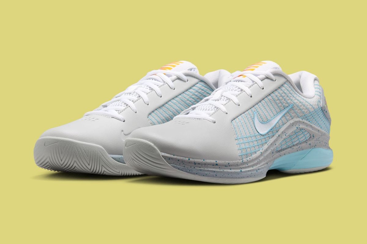 Nike Vapor 12 Hypersmash 'Mag' in Photon Dust, Wolf Grey, Sky Blue and White colorway
