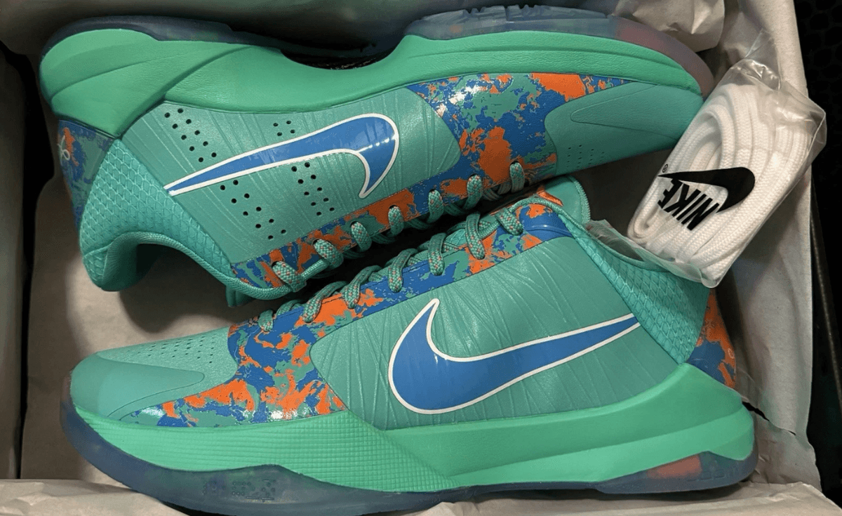 Jalen Brunson's Nike Kobe 5 Protro in the NY vs. NY colorway, a player exclusive edition returning to Foot Locker locations in New York.