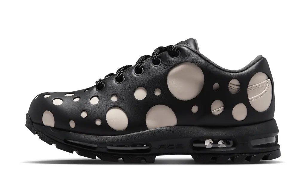Nike Air Max Goadome Low in SP Pack with strategic cut-out detailing on the upper