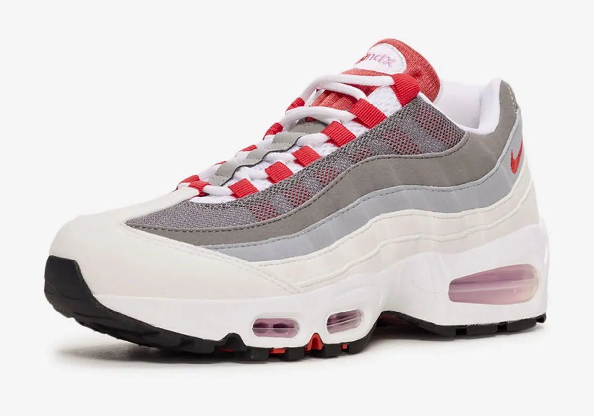 Nike Air Max 95 "Pink Rise" women's sneaker with white midsole, Wolf Grey overlay, and pink Air bubbles