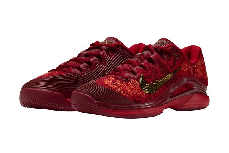 Nike Zoom Vapor 12 PE for Zheng Qinwen in layered red and metallic gold colorway, player exclusive tennis shoe