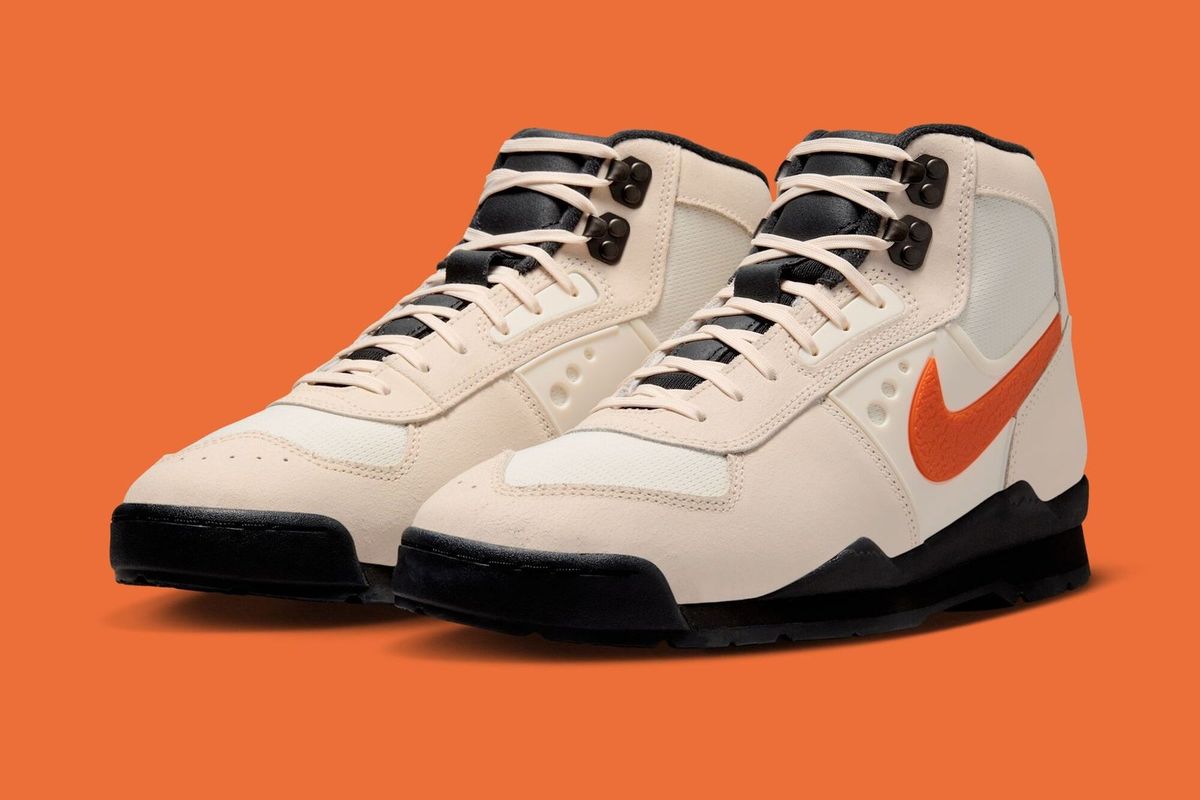 Nike Baltoro Chalk and Safety Orange colorway, full lateral view