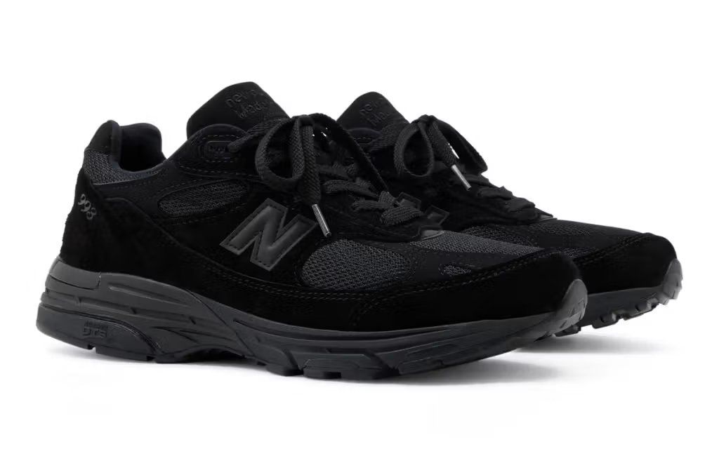 New Balance 993 Triple Black, all-black monochromatic sneaker with visible ABZORB cushioning