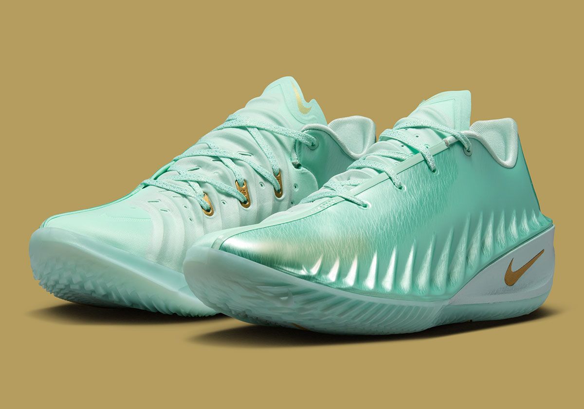 Nike Zoom GT Cut 4 in Statue of Liberty green and gold colorway, Victor Wembanyama player exclusive
