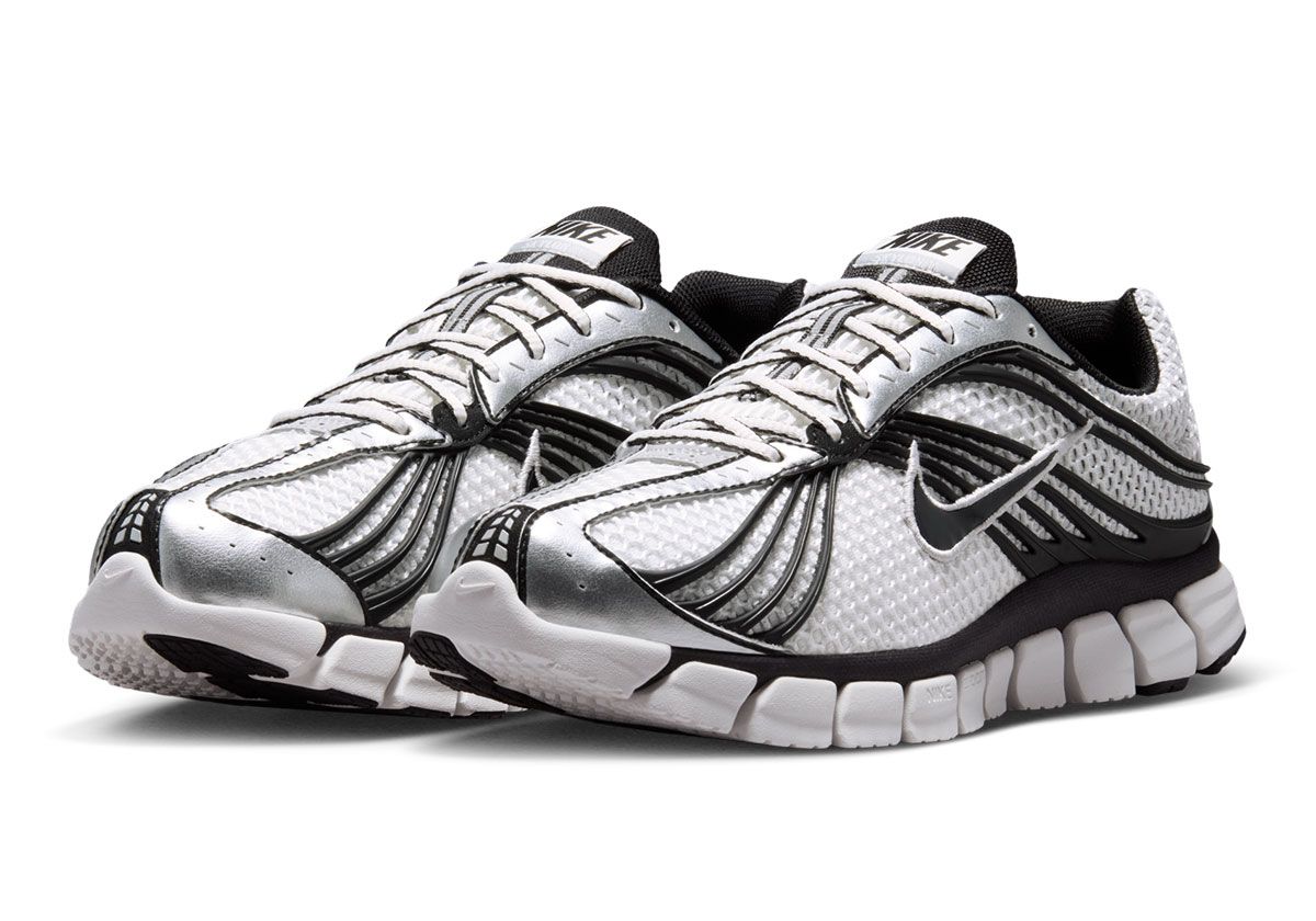 Nike Zoom Skylon 11 in black and white colorway showing wavy mesh upper and Lunarlon midsole