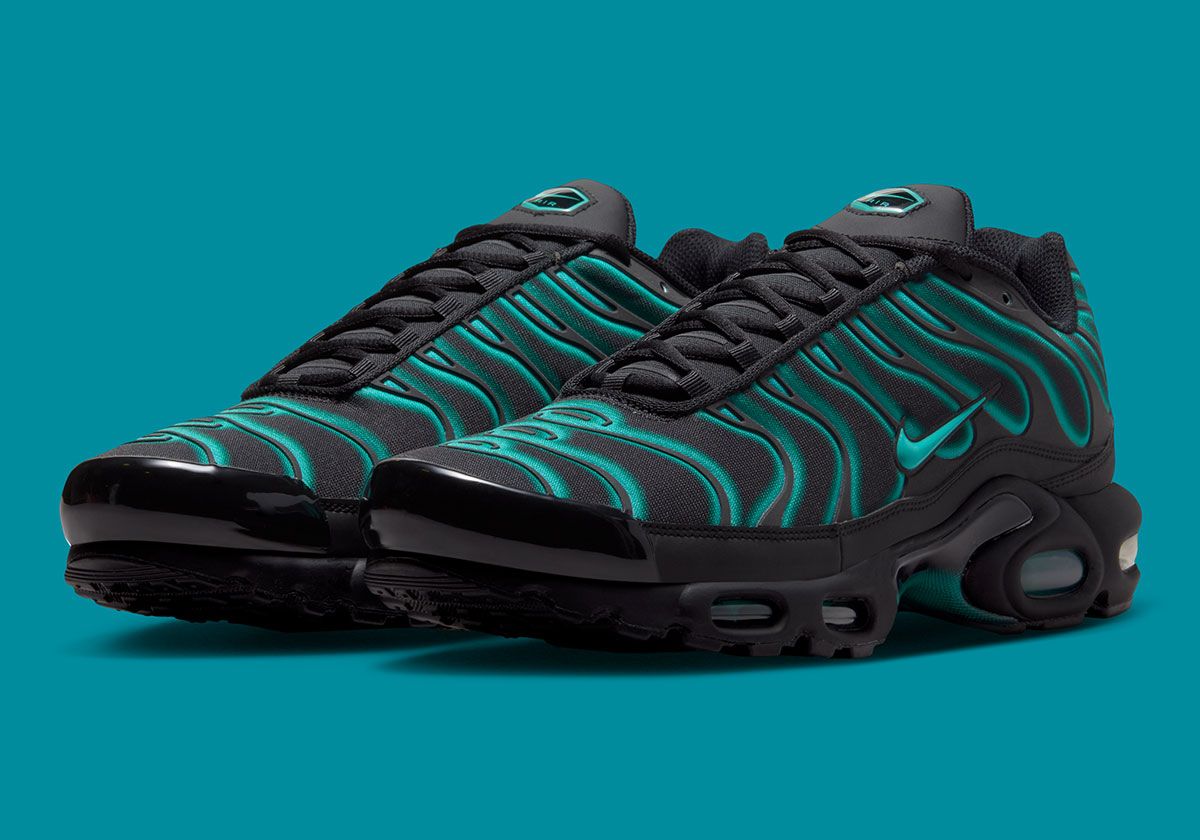 Nike Air Max Plus in Black with Dusty Cactus accents on the TPU frame and Air bubble