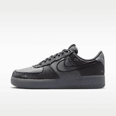 Nike Air Force 1 '07 in Anthracite and Iron Grey with Light Violet Ore accent, lateral side view