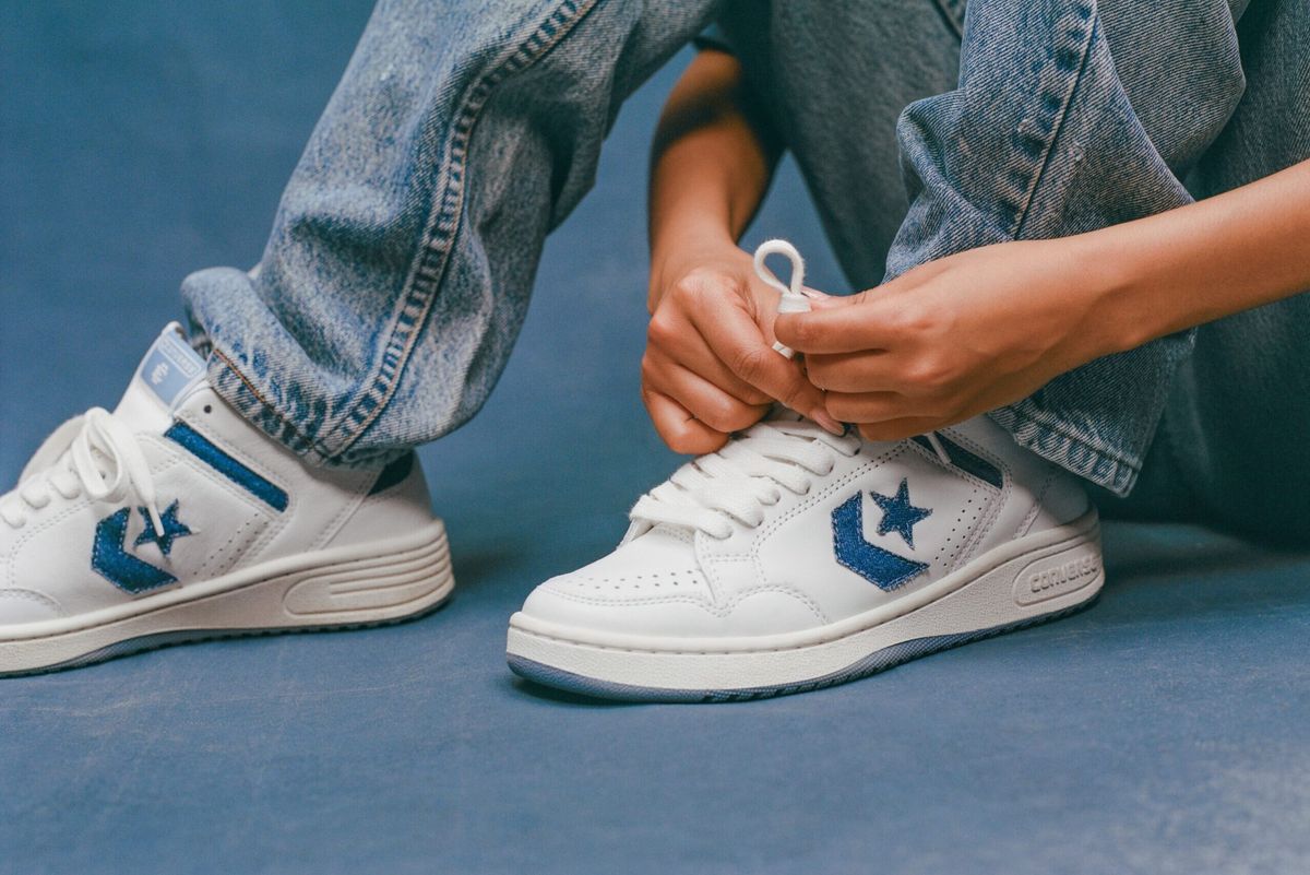 Eric Emanuel x Converse Weapon OX in Vintage White with Denim accents, lateral three-quarter view