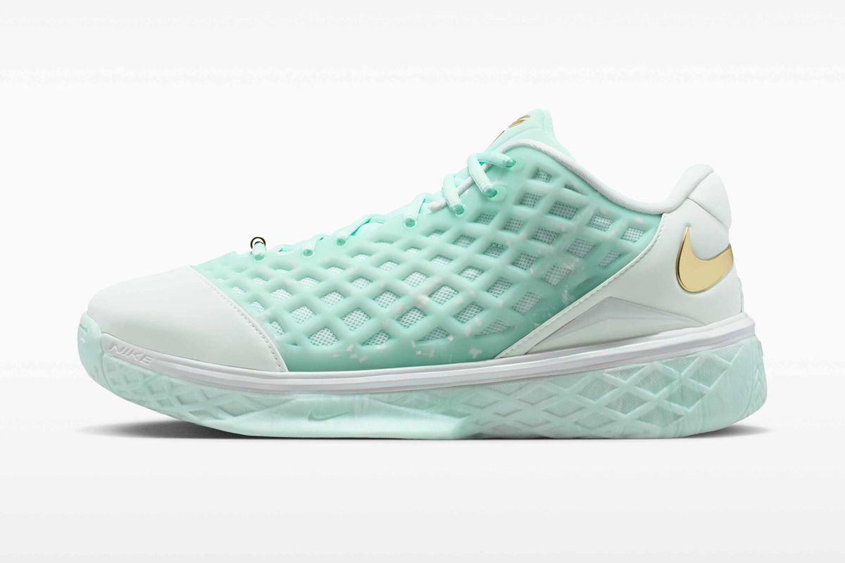Nike Kobe 3 Low Protro CHBL colorway featuring the iconic Mamba silhouette in new colorway iteration