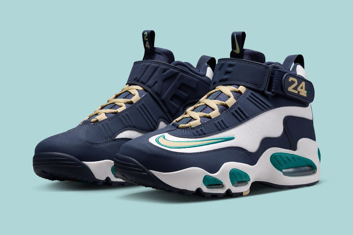 Nike Air Griffey Max 1 HBCU Swingman Classic in Midnight Navy with Team Gold accents