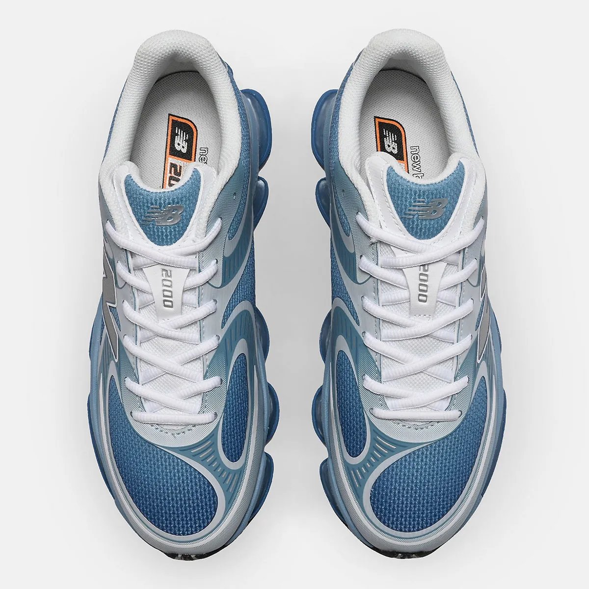 New Balance 2000 Agate Blue sneaker featuring retro-futuristic silhouette with visible geometric paneling - detail view 2