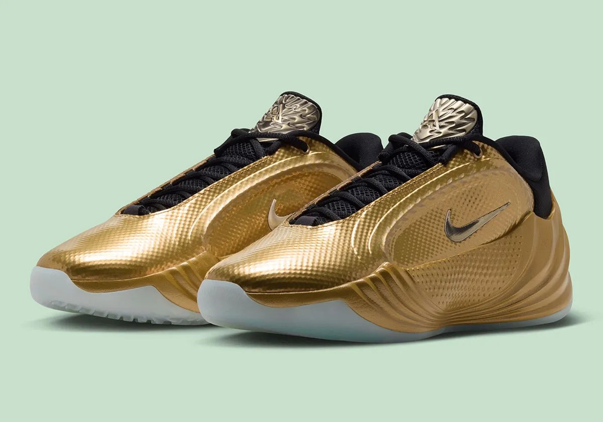 Nike Giannis Freak 8 Metallic Gold colorway featuring gold upper and midsole with black tongue and collar