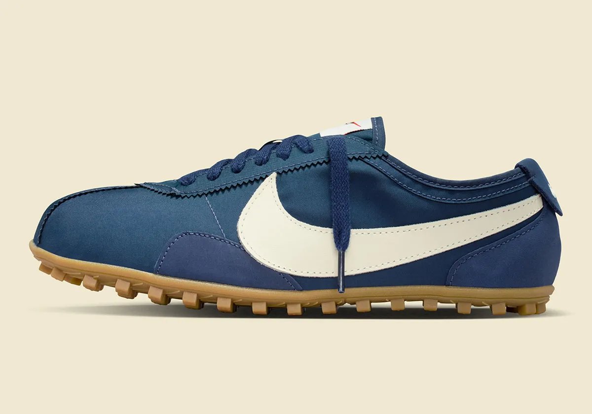 Nike Moon Shoe in Midnight Navy colorway showing waffle outsole and mesh upper construction - detail view 1