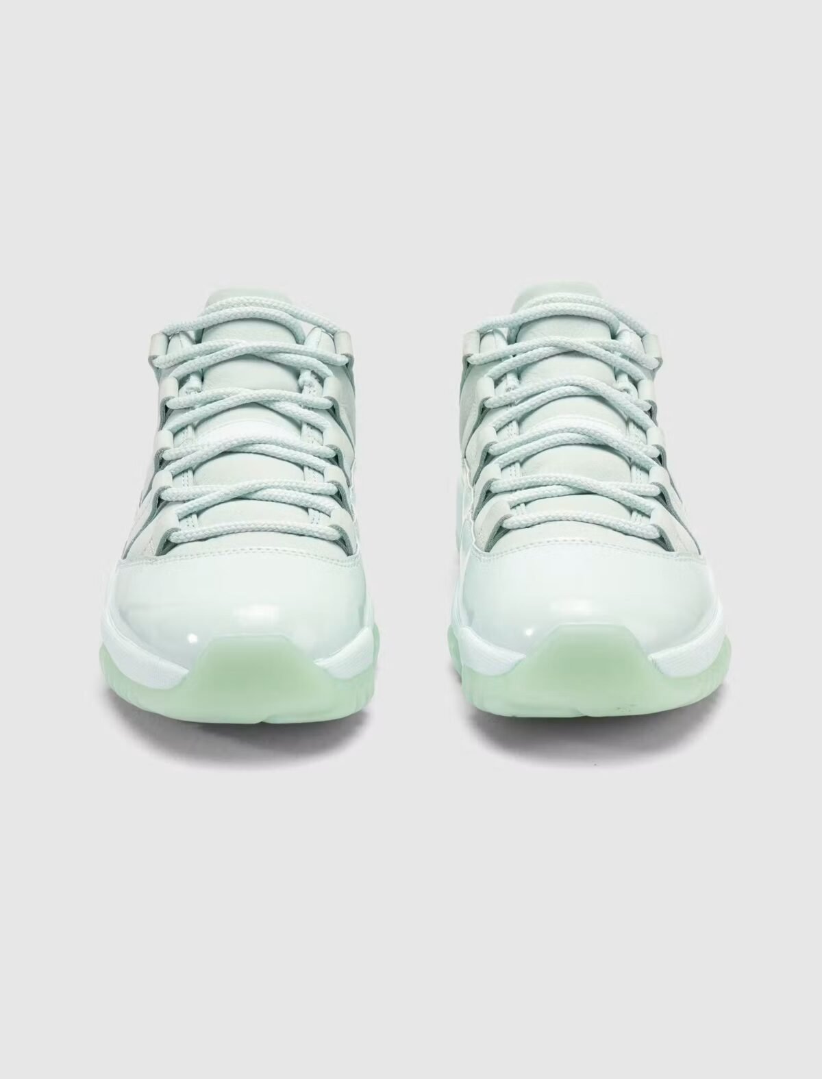 JAIDE x Air Jordan 11 Low WMNS 'Fiberglass' in fiberglass, white, and black colorway - detail view 2