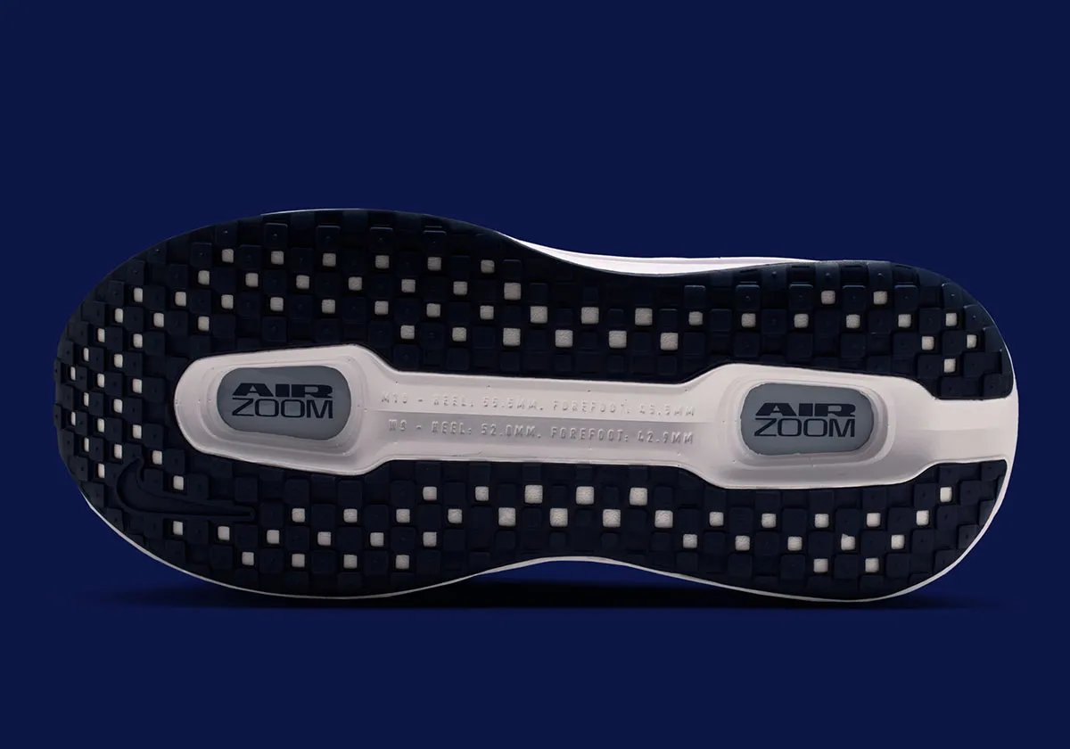 Nike Vomero Premium in Pearl Pink with Midnight Navy Swoosh and Barely Green Zoom Air cushioning unit - detail view 2