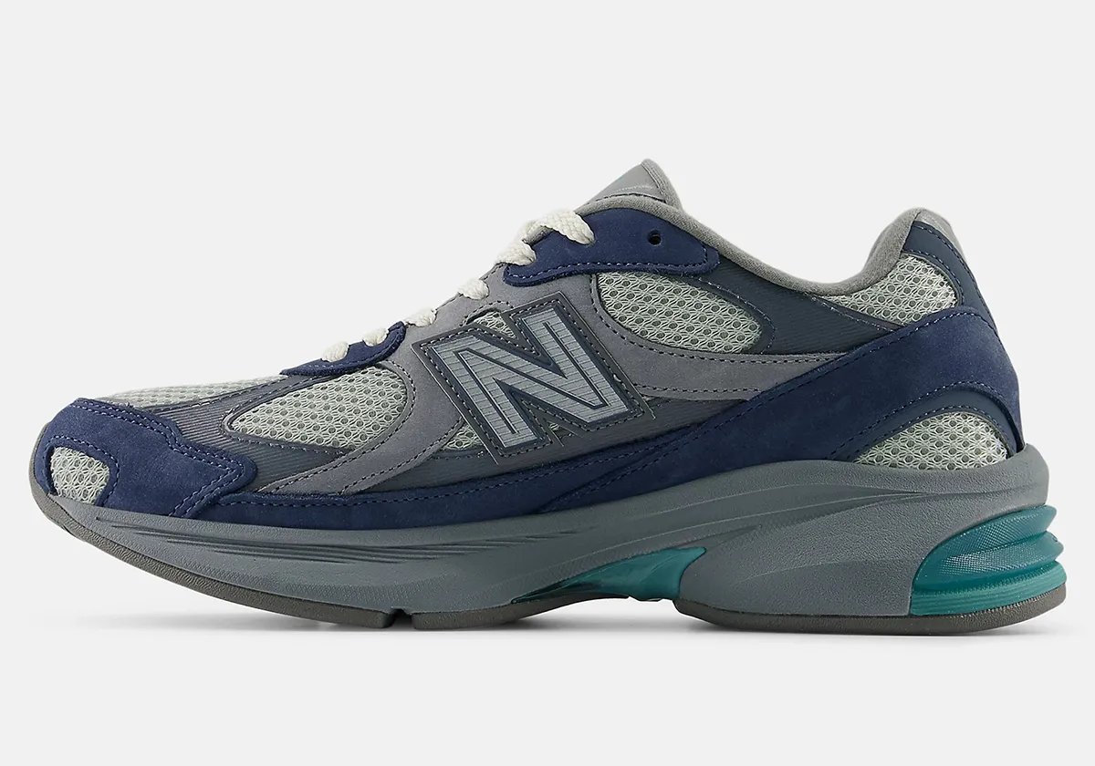 New Balance 2010 in Vintage Indigo with revised blocking and tonal neutral accents - detail view 1