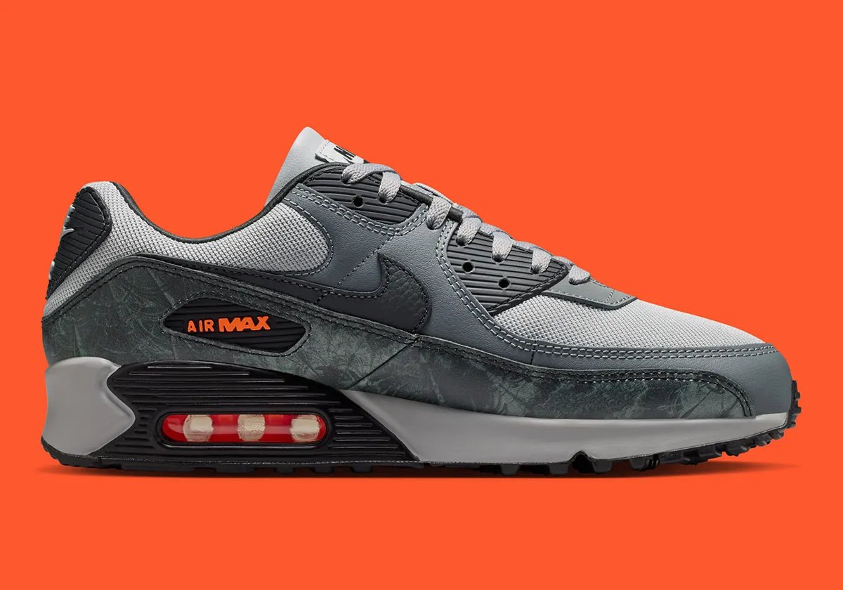 Nike Air Max 90 in greyscale with printed mudguard and Hyper Crimson accents - detail view 3