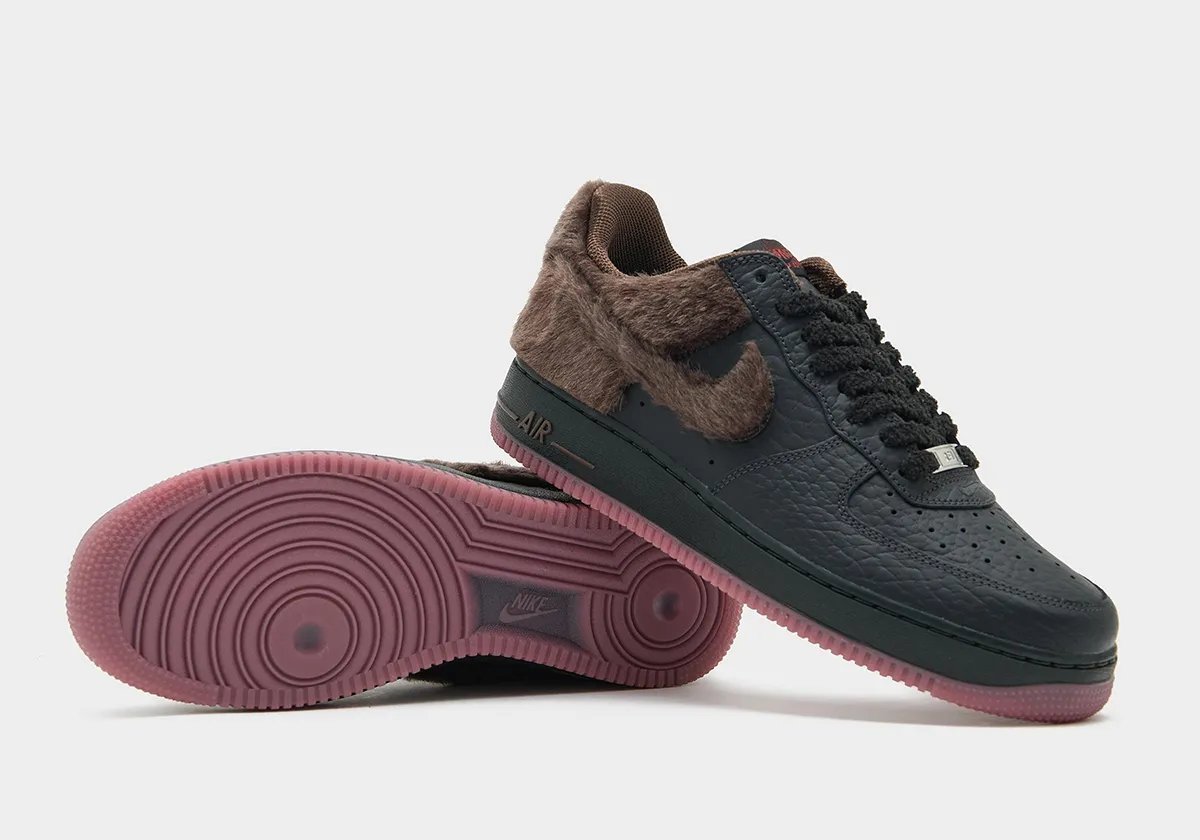 Nike Air Force 1 Black Rat with furry Swoosh, tumbled leather, and pale pink midsole detail - detail view 3
