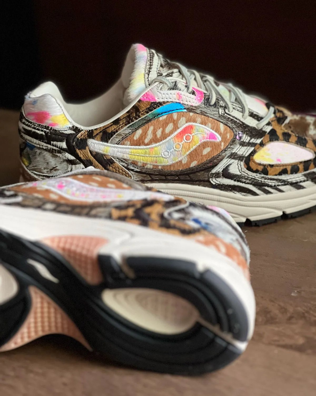 Westside Gunn x Saucony Grid Jazz 9 Releases August 28 - detail view 3