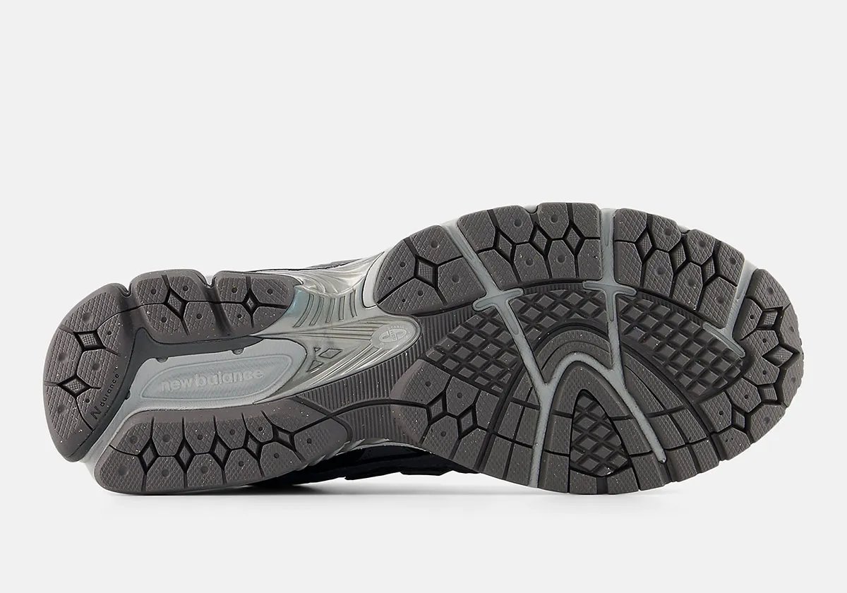 New Balance 1906U Castlerock in grey mesh, leather and suede construction, side profile view - detail view 1