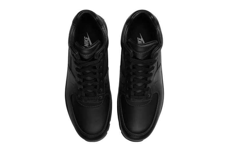 Nike Air Max Goadome in Black/Anthracite-Volt colorway showing tonal leather upper with visible Air cushioning units and Volt ACG badge on sole - detail view 3
