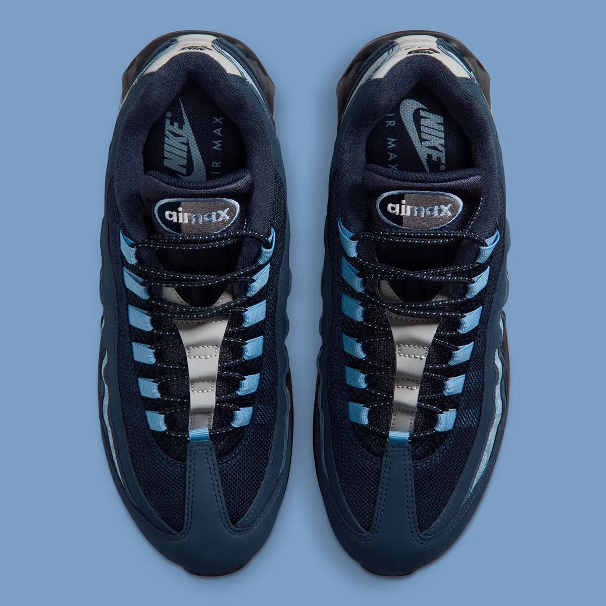 Nike Air Max 95 SE in Obsidian and Work Blue with blueprint-pattern overlay and silver spine - detail view 4