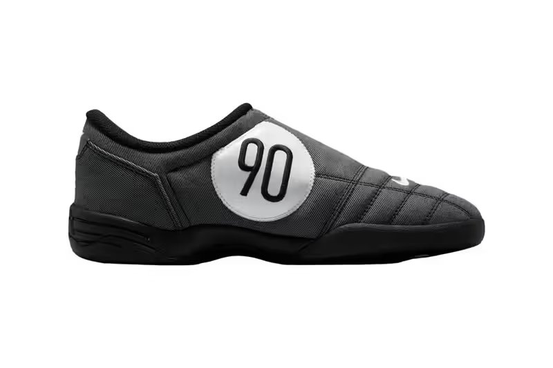 Nike Total 90 III in Black Denim colorway with white accents, featuring denim-textured upper - detail view 3