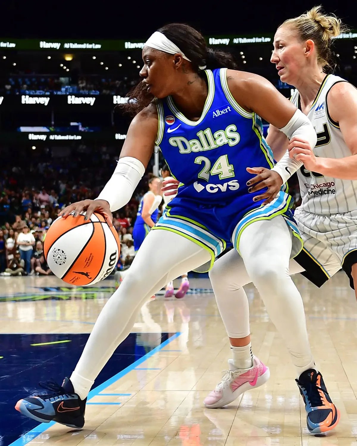 Arike Ogunbowale wearing exclusive Nike Kobe 5 Protro PE with split navy, coral, and blue colorway during Dallas Wings game - detail view 4