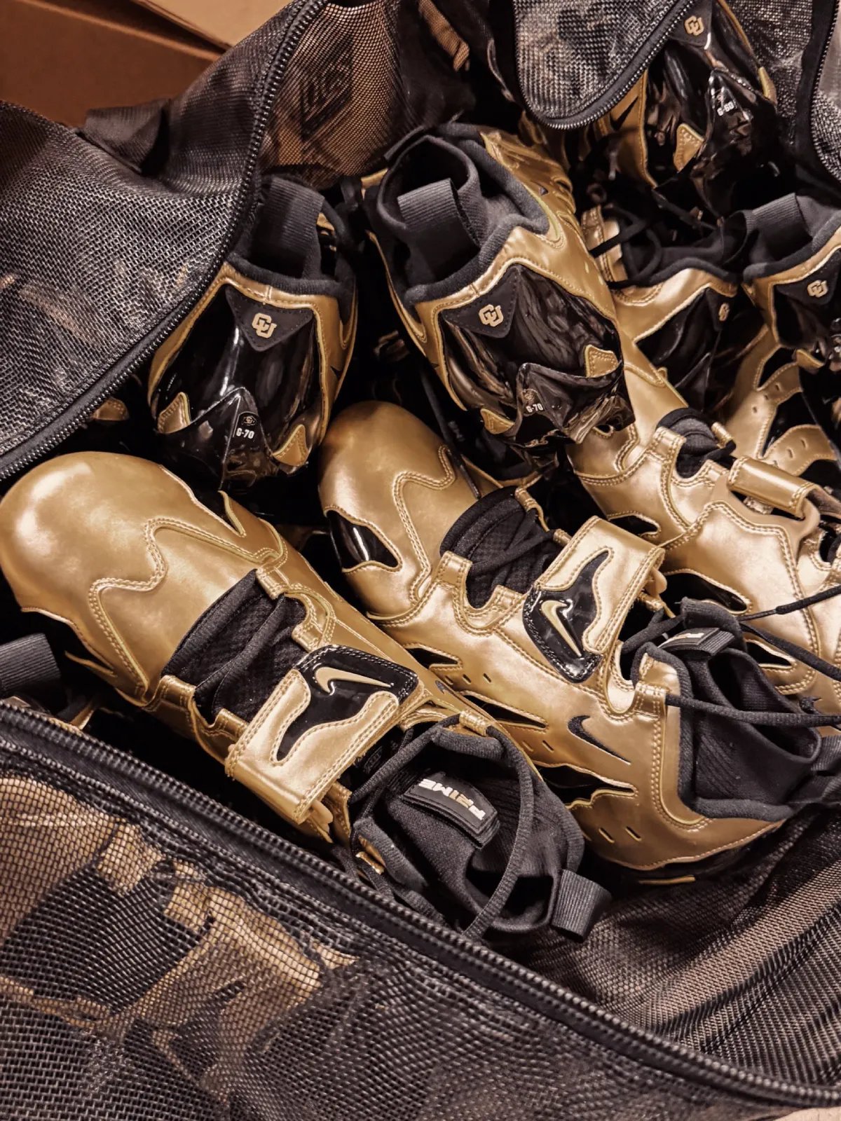 Nike Air DT Max '96 PE in black and metallic gold, designed exclusively for Colorado Buffaloes football - detail view 2