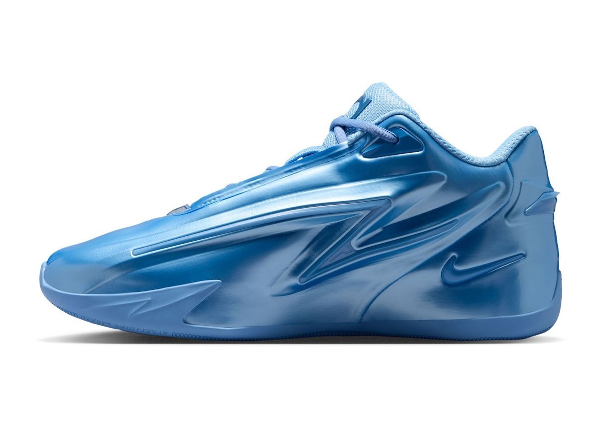 Nike KD 19 Blueberry Blast full blue monochromatic colorway with tonal Swoosh and green insole accents - detail view 3