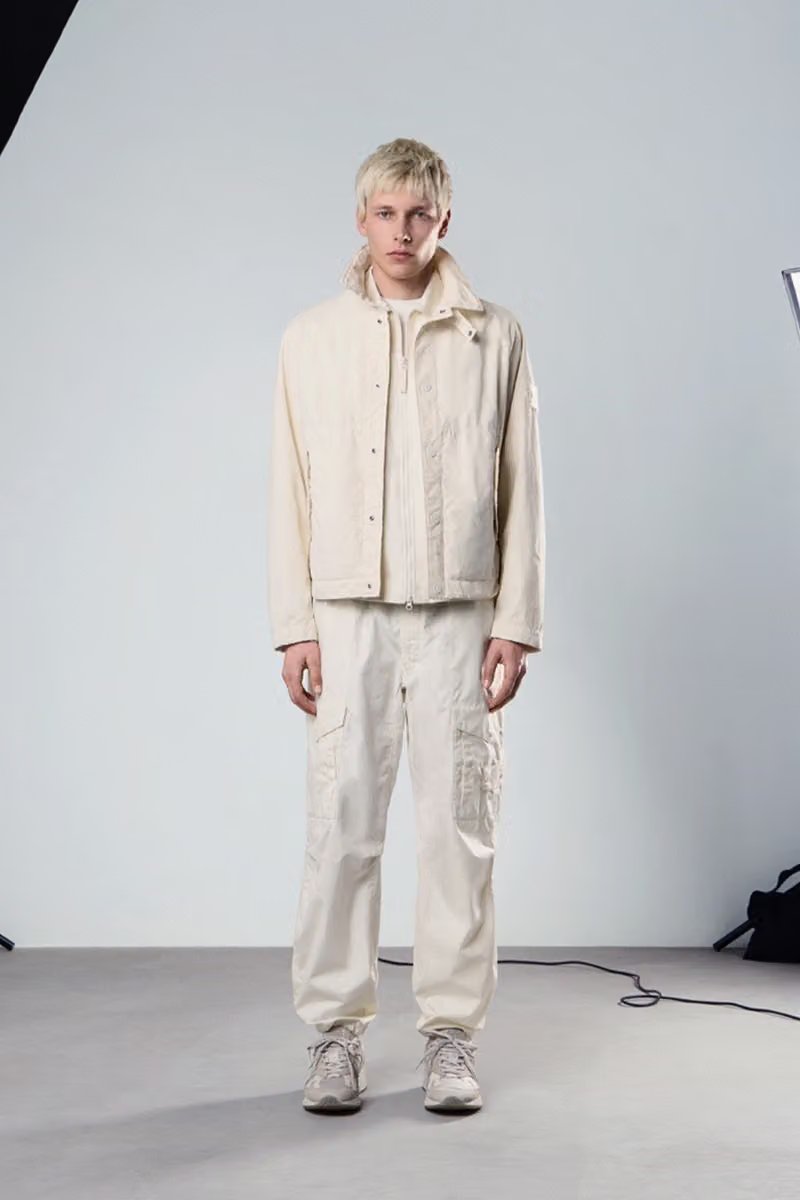 Stone Island all-white Ghost capsule featuring monochromatic David Light-TC coaches jacket and uncoated cotton canvas overshirt - detail view 2