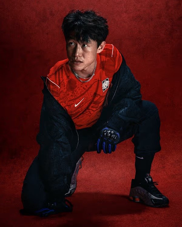 Nike U.S. Soccer collection pieces blending technical football aesthetics with contemporary streetwear styling - detail view 3
