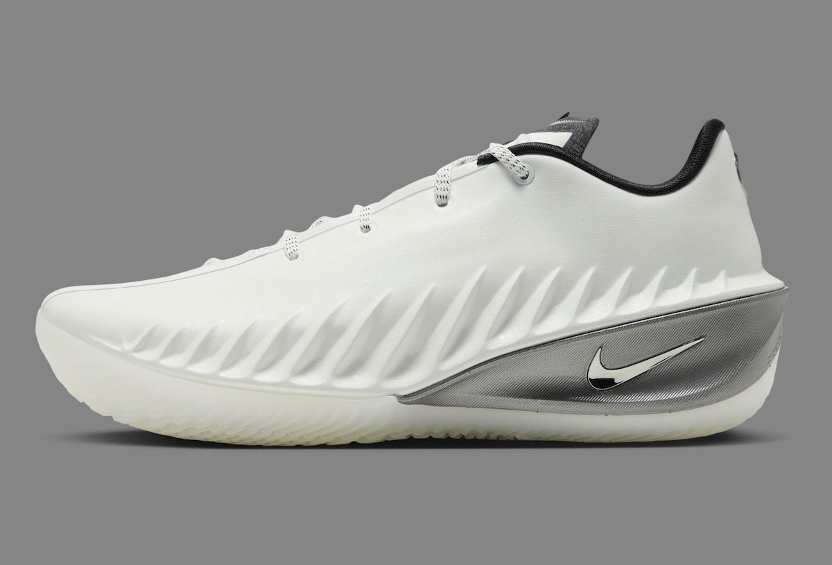 Nike GT Cut 4 SE 'Summit White/Metallic Silver' featuring white asymmetric upper with metallic silver heel counter and black ankle collar details - detail view 3