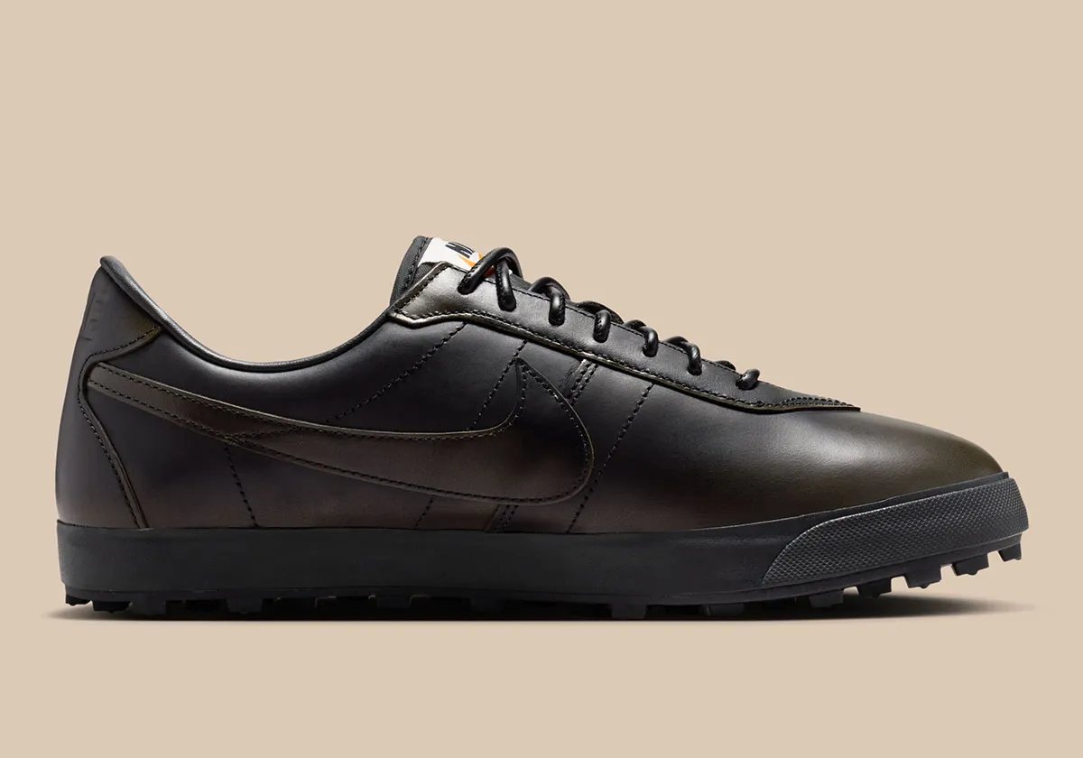 Nike Astrograbber Leather in glossy black leather with slim sole profile - detail view 2