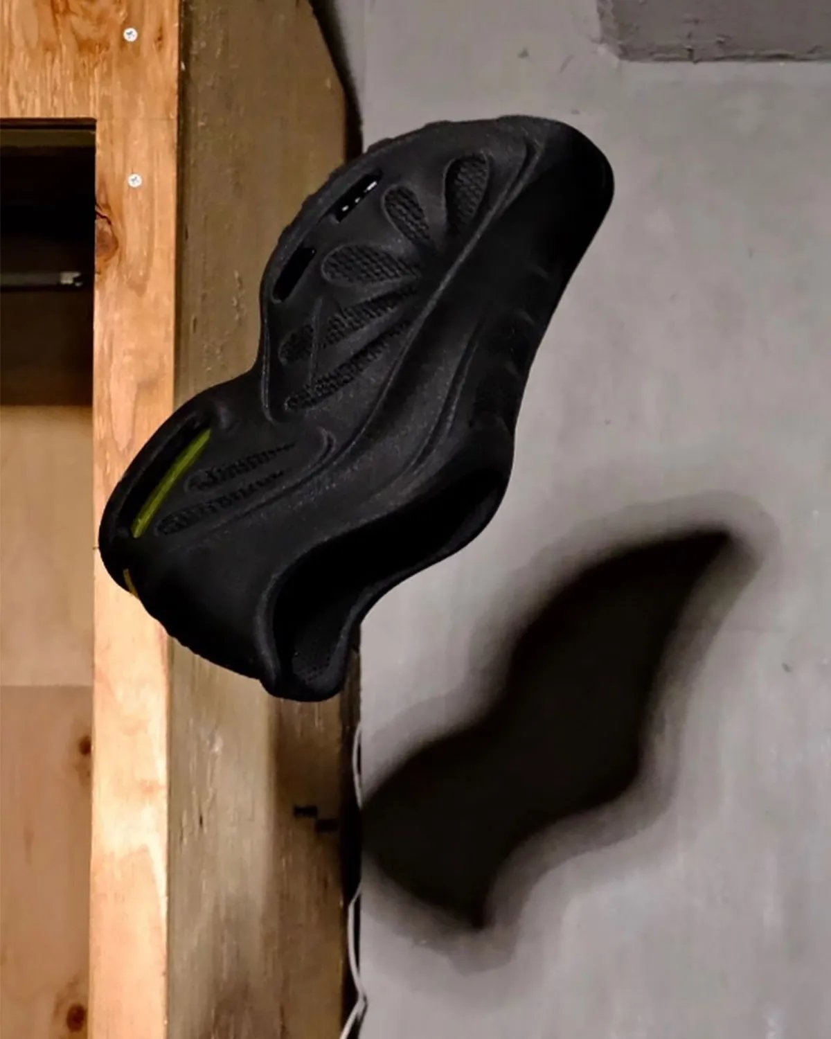 Nike AirWorks 3D-printed Air Max concept by Motoi Hatsuki featuring one-piece sculpted upper with air windows - detail view 4
