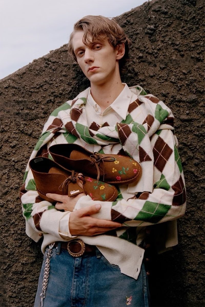 MASU x Clarks Originals Desert Boot with hand-painted floral detailing on canvas upper and natural crepe rubber sole - detail view 4