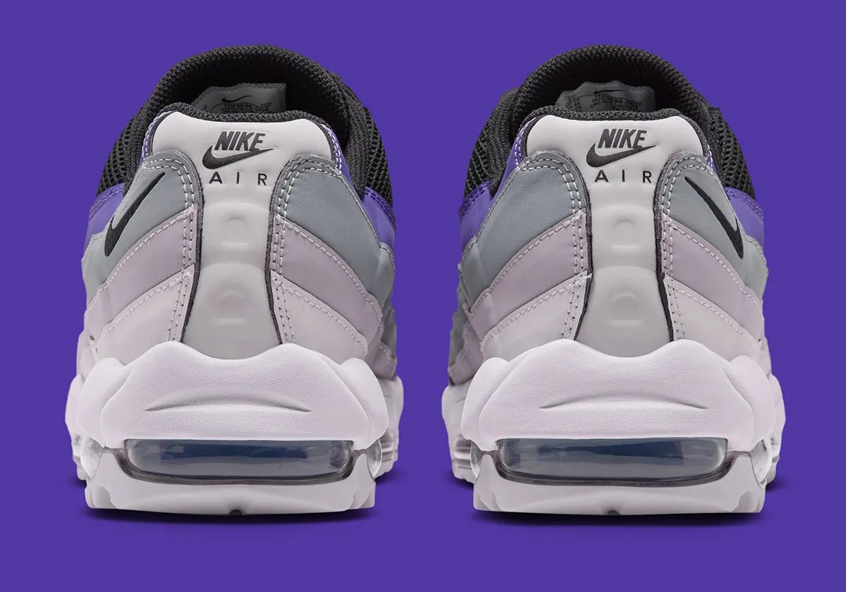 Nike Air Max 95 Golf Dark Iris with grey gradient upper, black midline mesh, and purple collar stripe accent - detail view 4