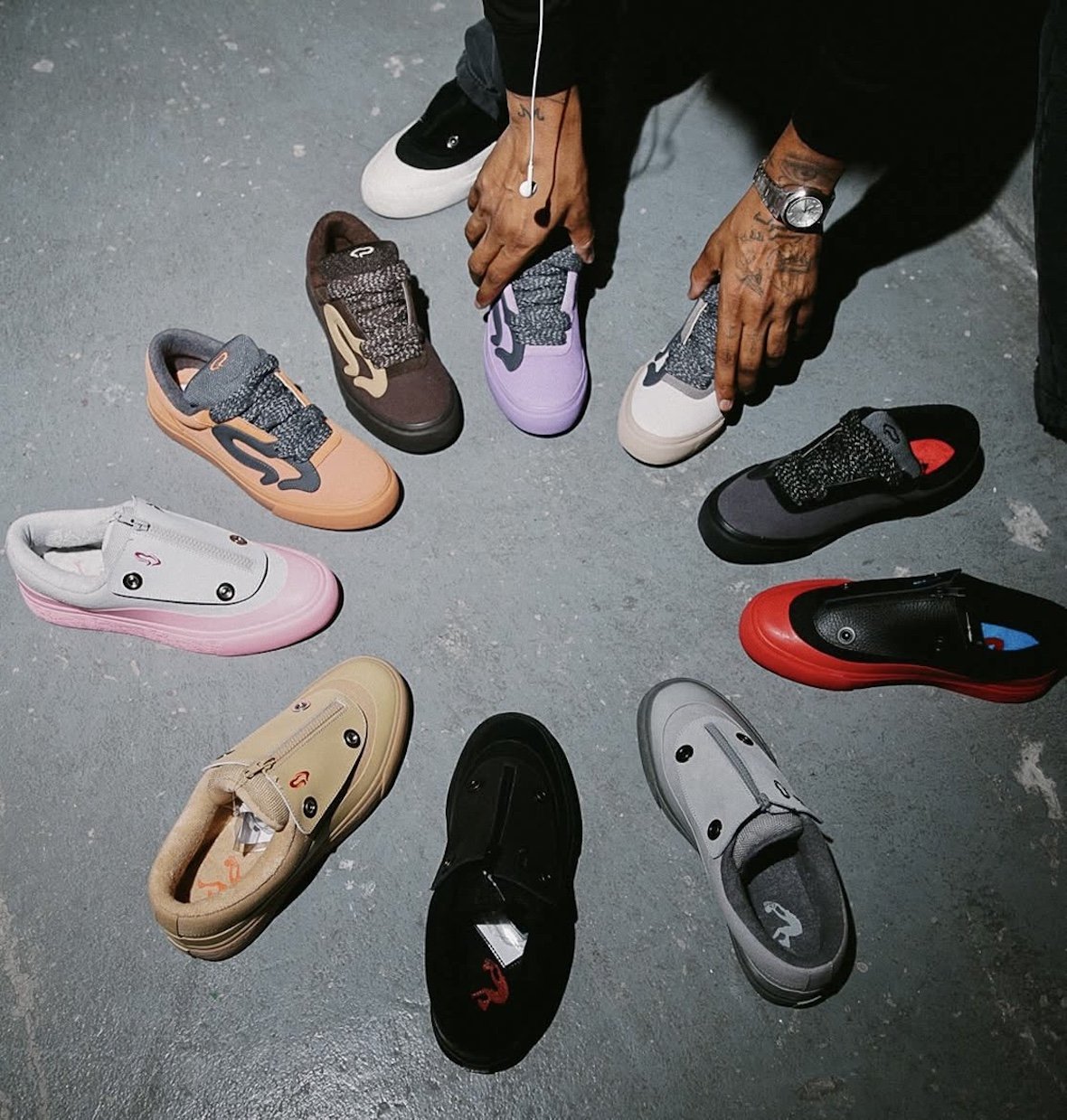 Shareef O'Neal's new Shaq Brand lifestyle silhouette with cupsole, removable zippered shroud, and reinterpreted Dunkman logo shown at New York Fashion Week - detail view 3