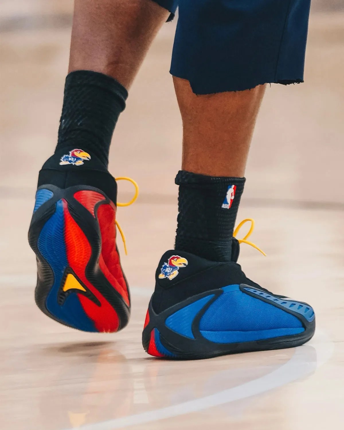adidas Anthony Edwards 2 PE in split colorway design, player exclusive basketball shoe - detail view 1