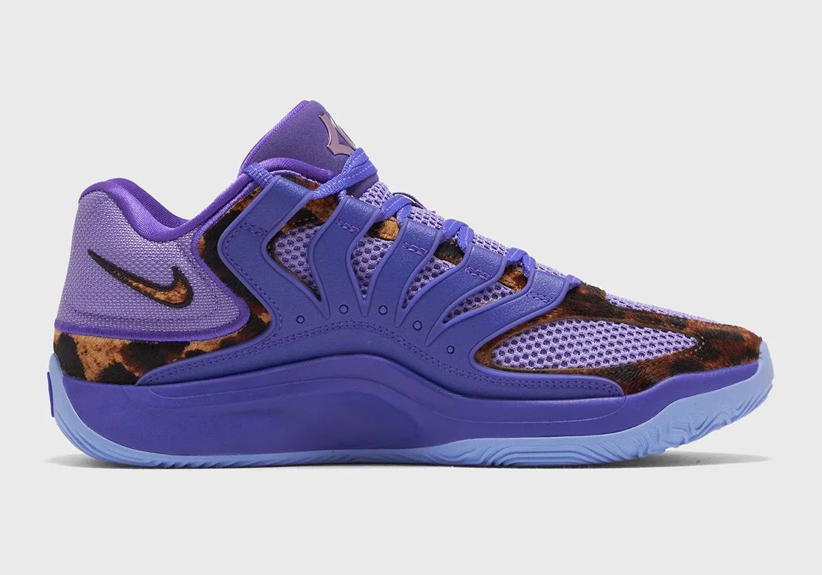 Nike KD 18 'Thunder & Reign' featuring Prince-inspired purple and royal colorway worn by Chet Holmgren - detail view 3