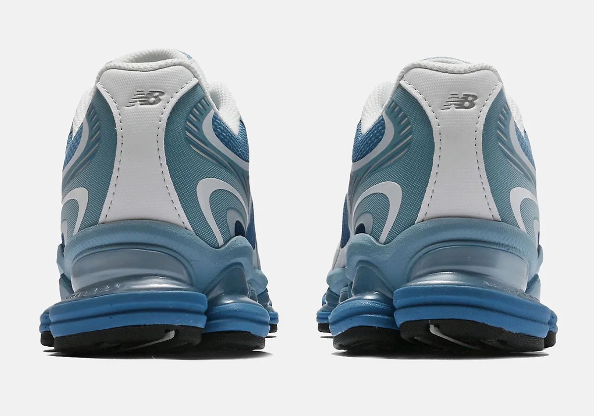 New Balance 2000 Agate Blue sneaker featuring retro-futuristic silhouette with visible geometric paneling - detail view 3