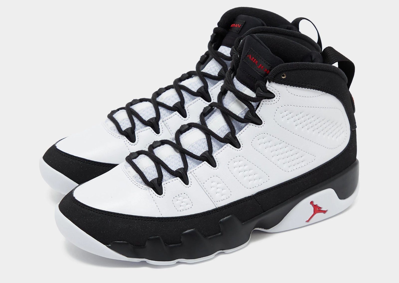 Air Jordan 9 Retro Space Jam in black, white, and red colorway from the 1996 Space Jam film - detail view 1